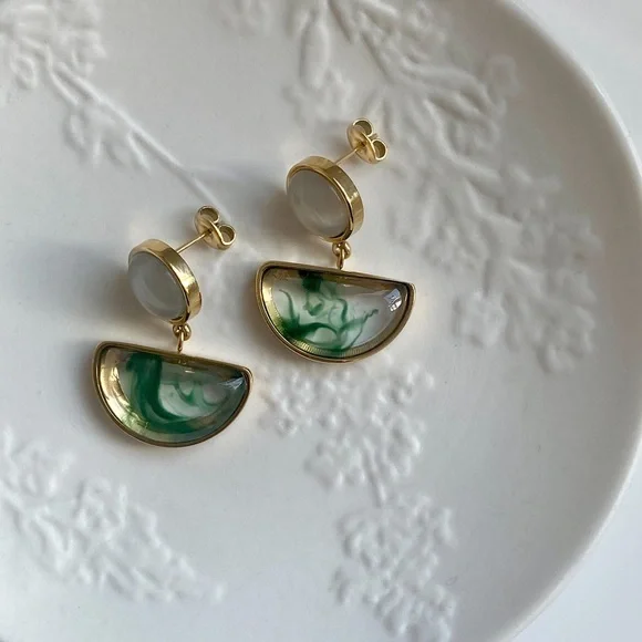 TWO PAIR FOR $55💎*Unique Abstract 18K Gold Plated Resin Drop Earrings*ML - Picture 4 of 11